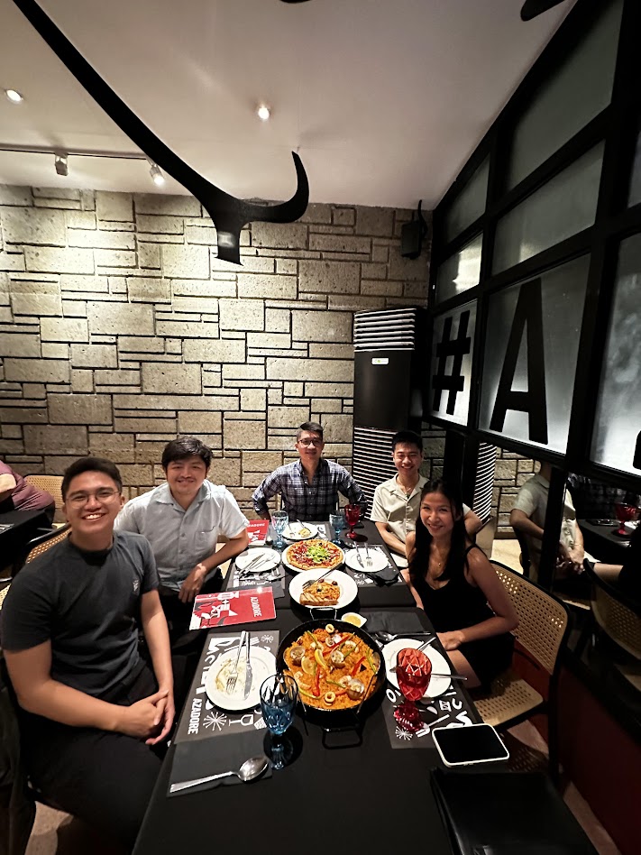 Harvey's college friends